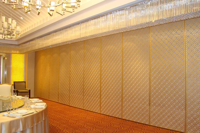 First class Hotel activity partition